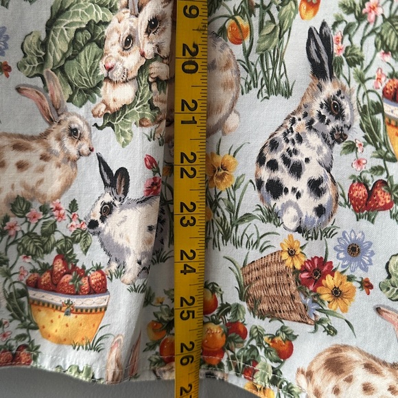 Simply Comfort Womens Easter Scrub Shirt Medium Bunnies Floral Artsy cottagecore - Picture 8 of 9